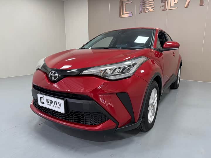 Фото 1 - Toyota C-HR