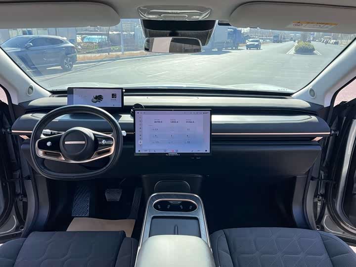 Фото 7 - Exeed Sterra ET