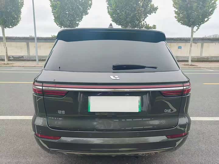 Фото 8 - LiXiang One