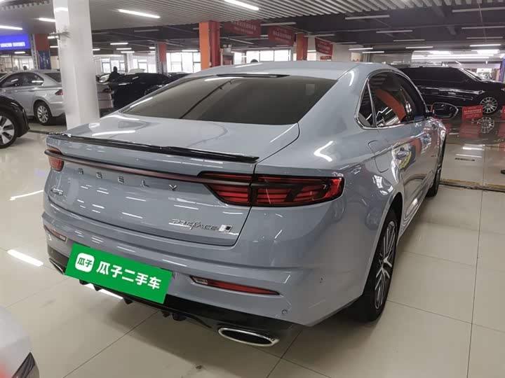 Фото 7 - Geely Preface