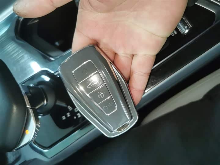 Фото 9 - Geely Preface