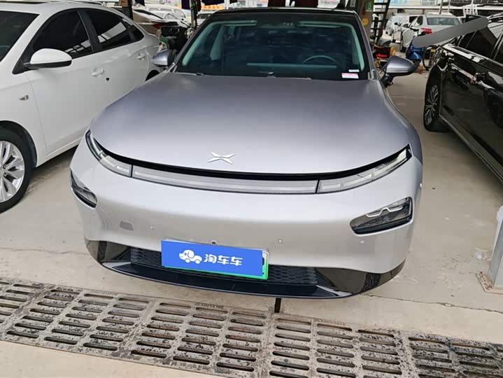 Фото 2 - XPeng P7