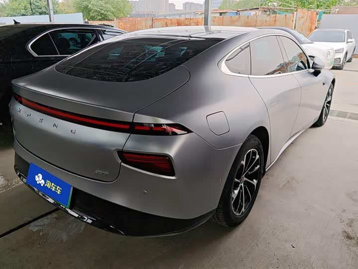 Фото 3 - XPeng P7