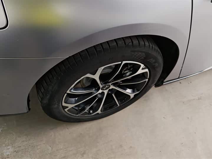 Фото 6 - XPeng P7