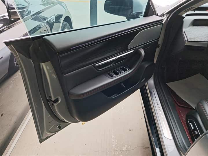 Фото 7 - XPeng P7