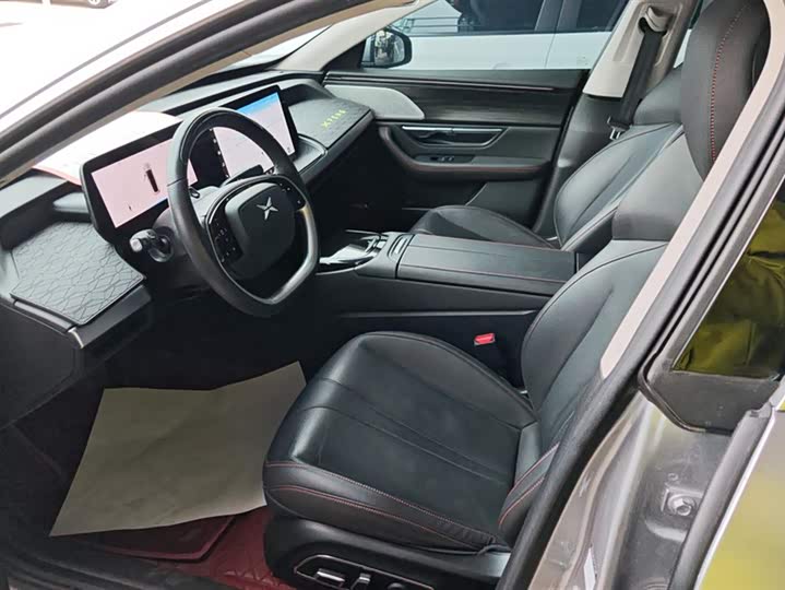 Фото 9 - XPeng P7