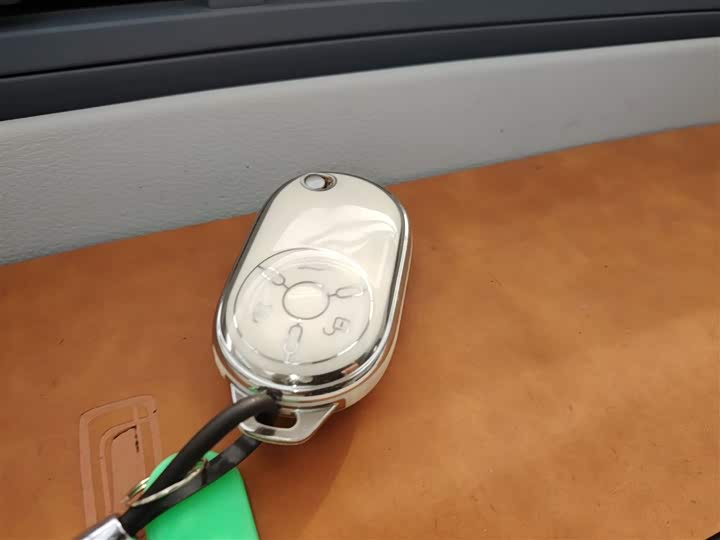 Фото 9 - Bestune Pony