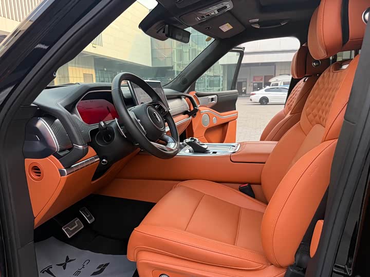 Фото 4 - Tank 700 Hybrid