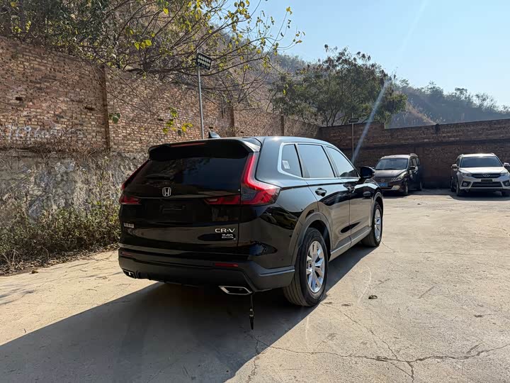 Фото 9 - Honda CR-V