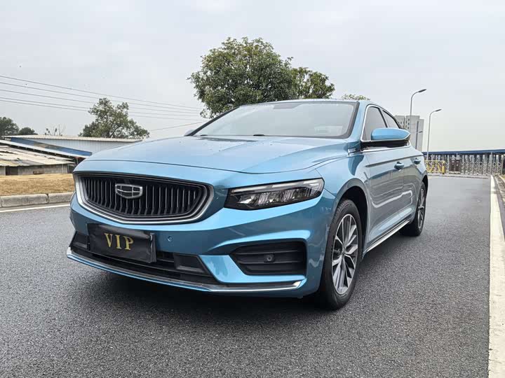 Фото 1 - Geely Preface