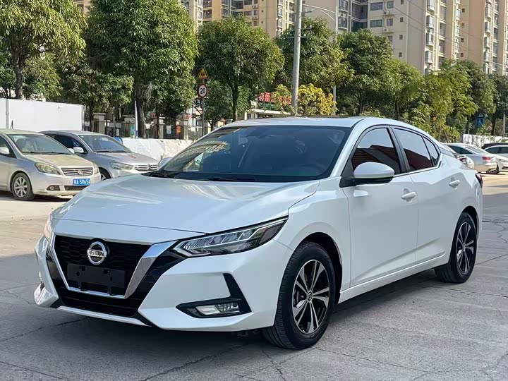 Фото 1 - Nissan Sylphy