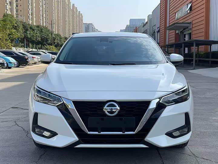 Фото 2 - Nissan Sylphy