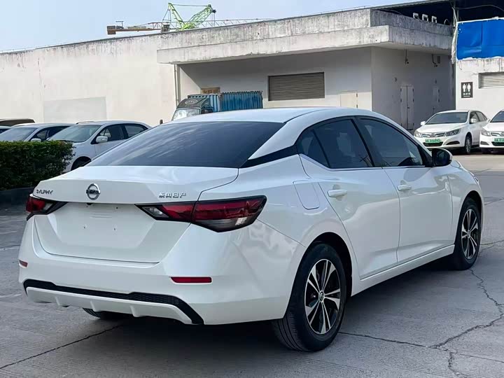 Фото 6 - Nissan Sylphy