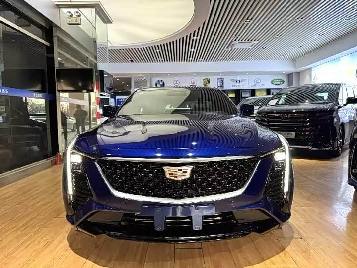 Фото 2 - Cadillac CT5