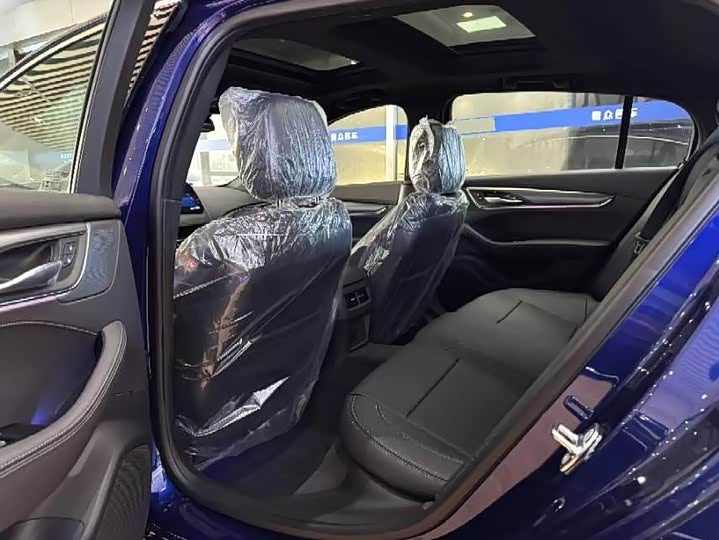 Фото 6 - Cadillac CT5