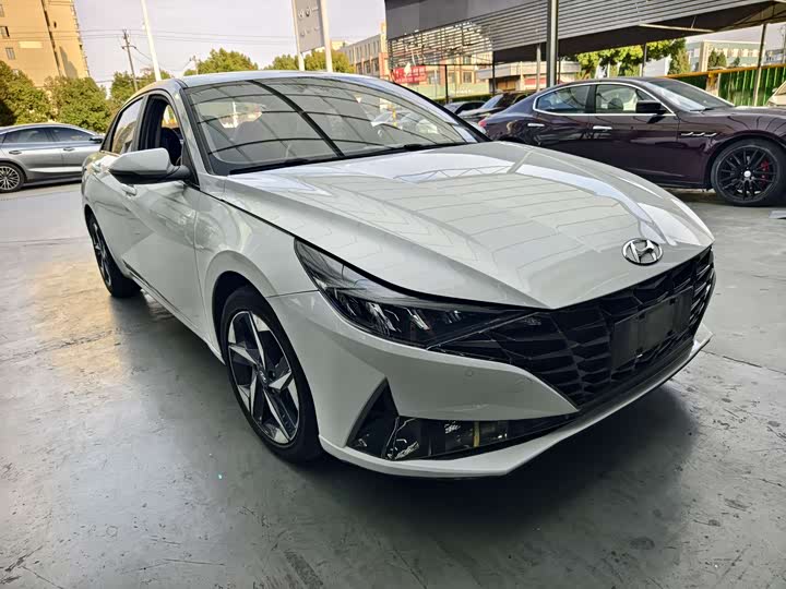 Фото 3 - Hyundai Elantra N line