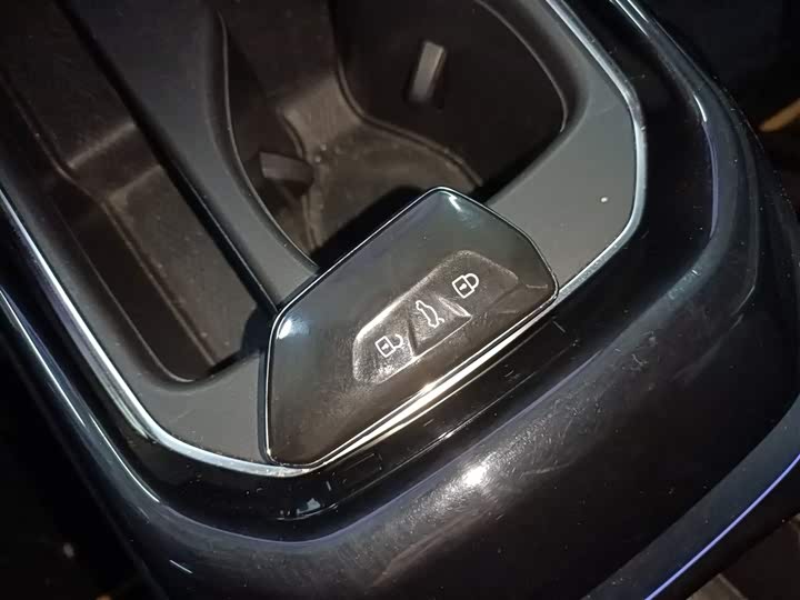 Фото 9 - Volkswagen ID.4 Crozz