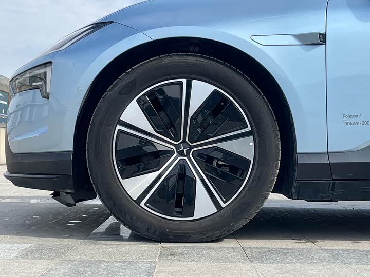 Фото 8 - Polestar 4