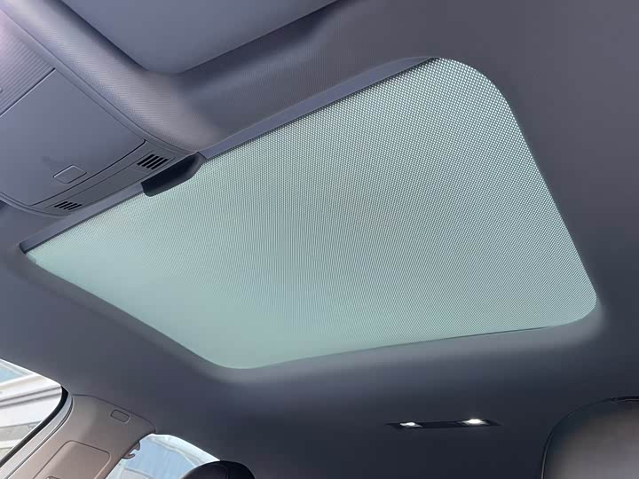 Фото 9 - Volkswagen Polo