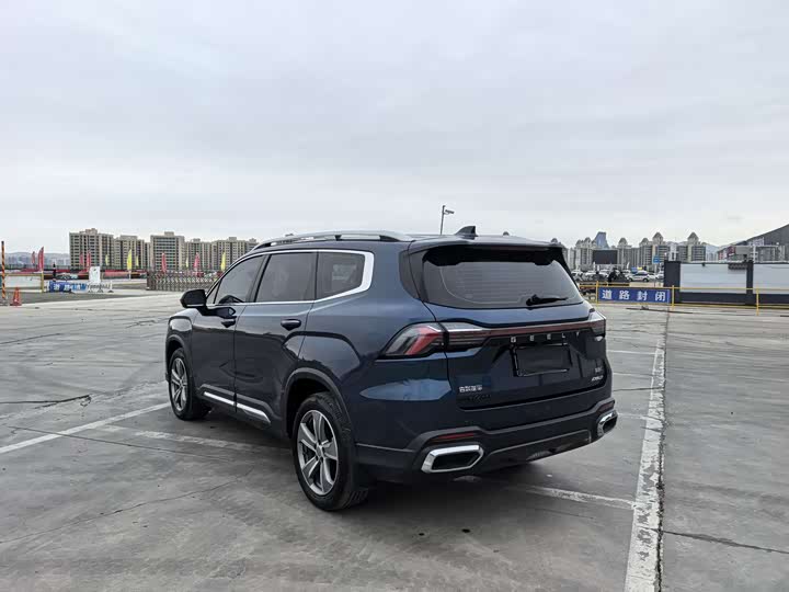 Фото 4 - Geely Okavango L