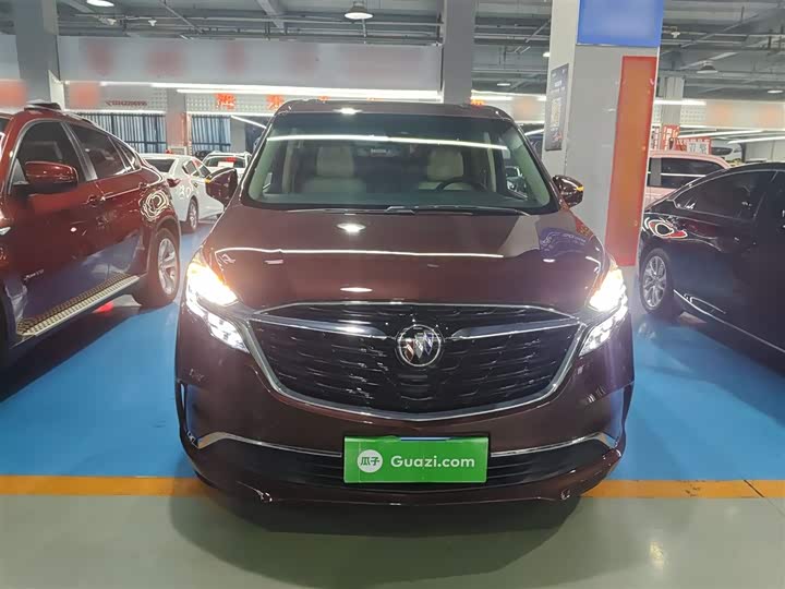 Фото 3 - Buick GL8 ES