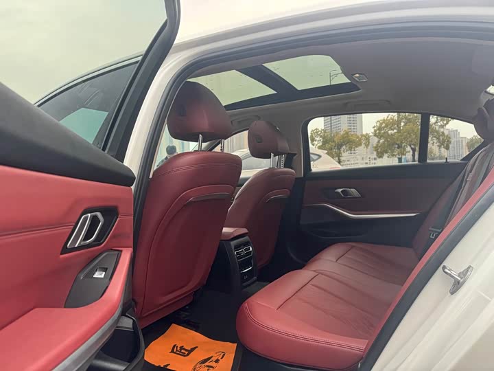 Фото 8 - BMW 3 Series