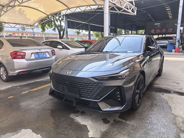 Фото 1 - Changan UNI-V