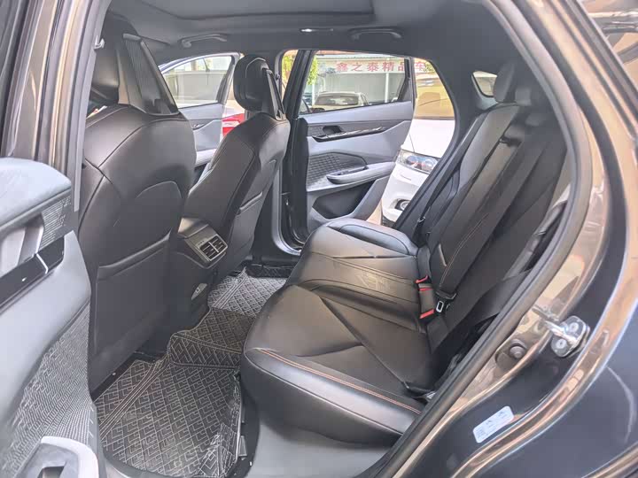 Фото 5 - Changan UNI-V