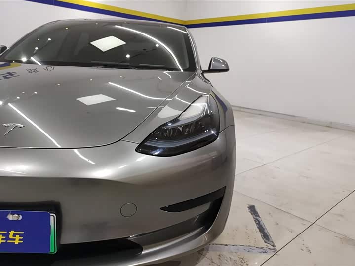 Фото 5 - Tesla Model 3