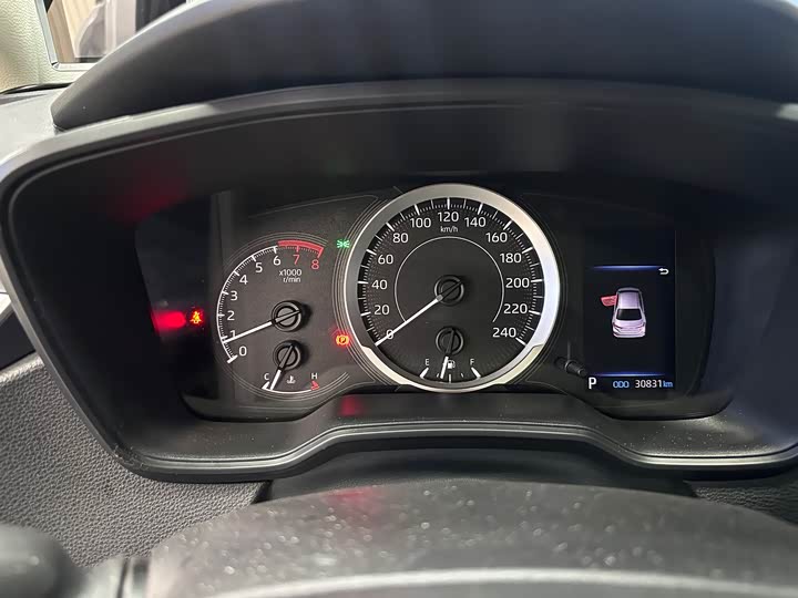 Фото 9 - Toyota Corolla