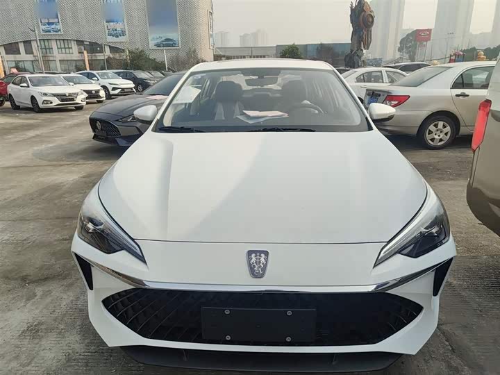 Фото 3 - Roewe i5