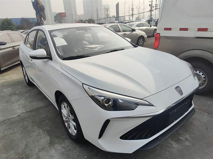 Фото 4 - Roewe i5