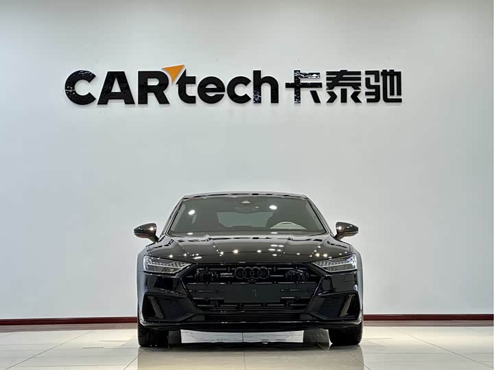 Фото 2 - Audi A7L