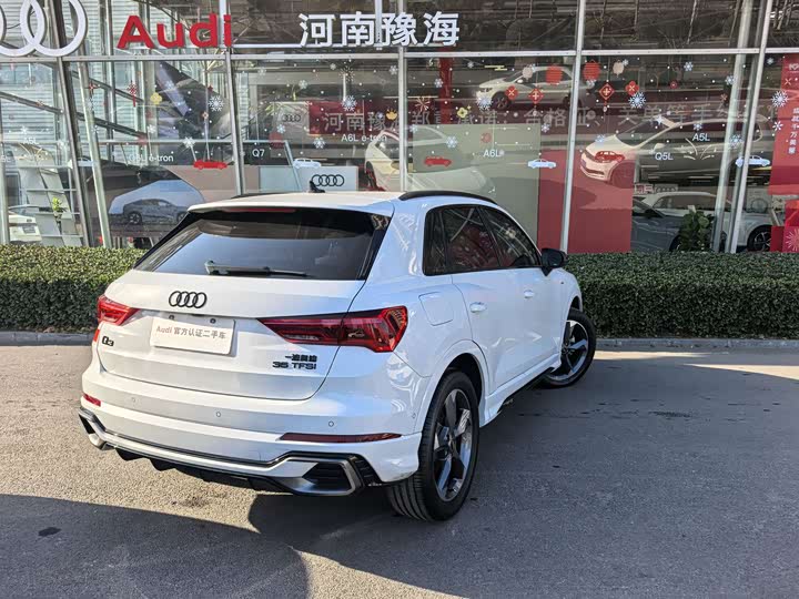 Фото 6 - Audi Q3