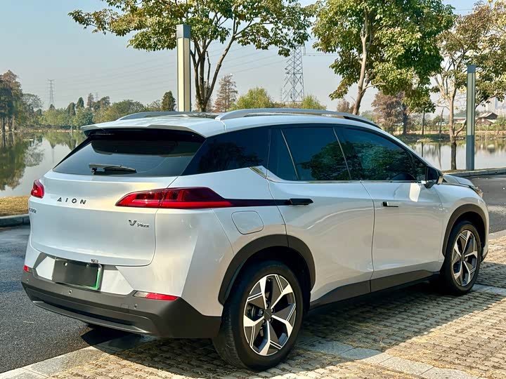 Фото 6 - GAC Aion V