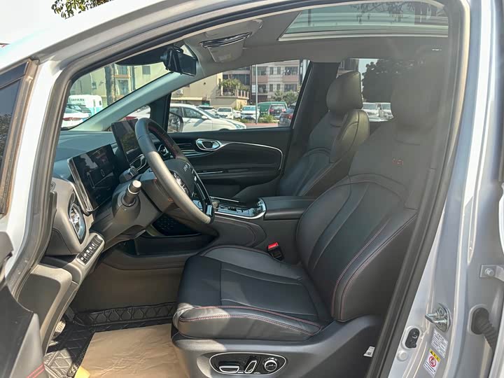 Фото 7 - GAC Aion V