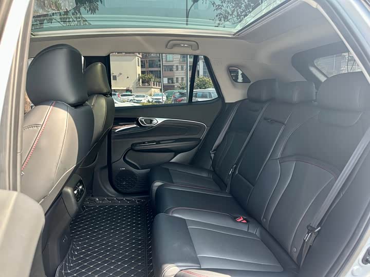 Фото 8 - GAC Aion V