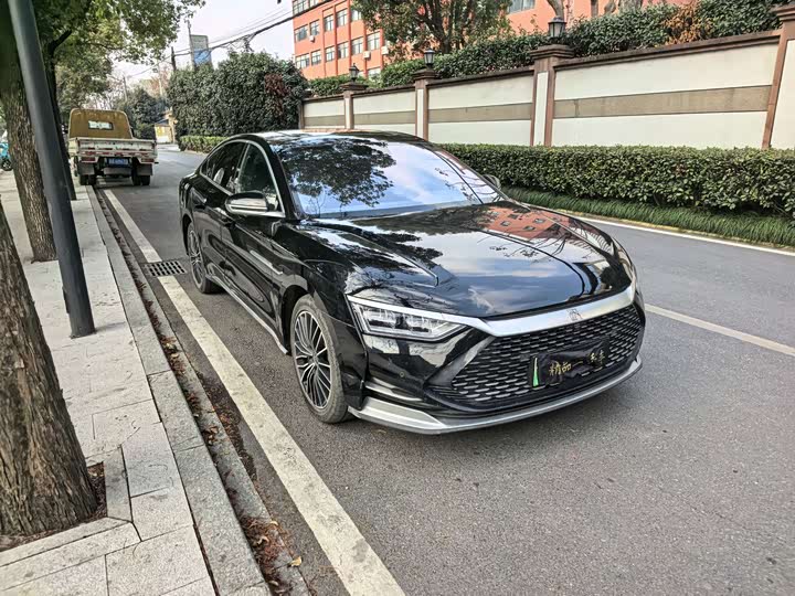 Фото 3 - BYD Han