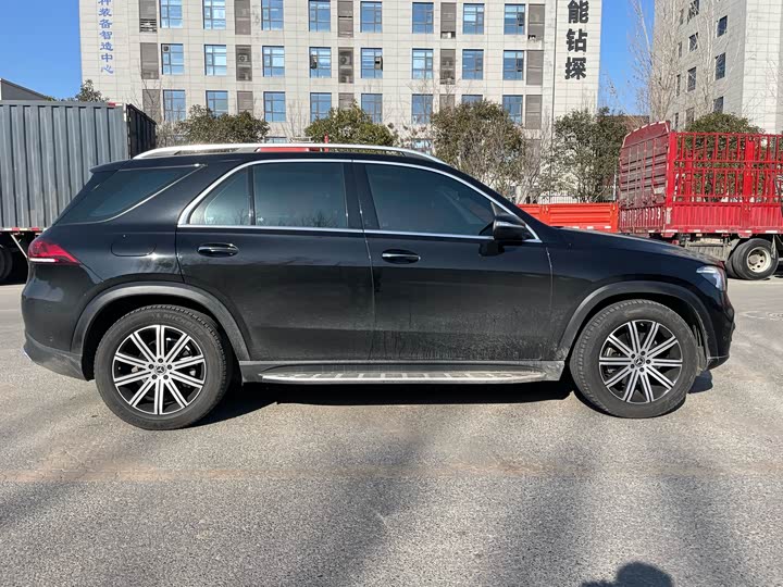 Фото 4 - Mercedes-Benz GLE-Class