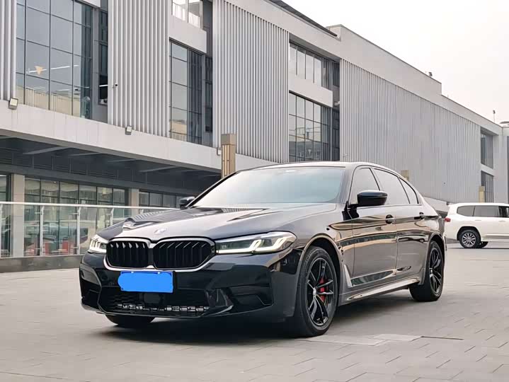 Фото 1 - BMW 5 Series