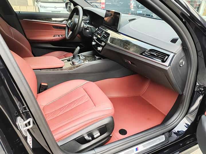 Фото 7 - BMW 5 Series