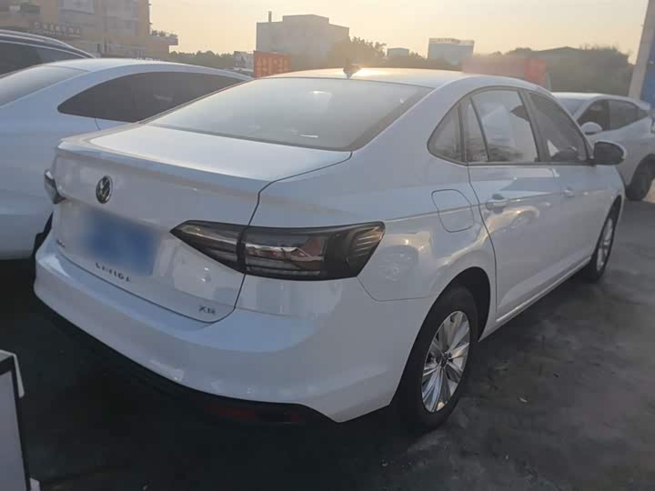 Фото 7 - Volkswagen Lavida