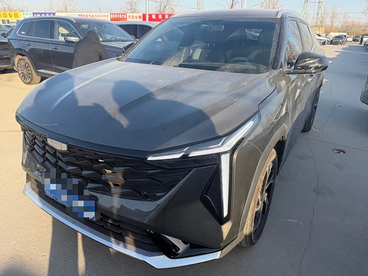 Фото 1 - Geely Atlas