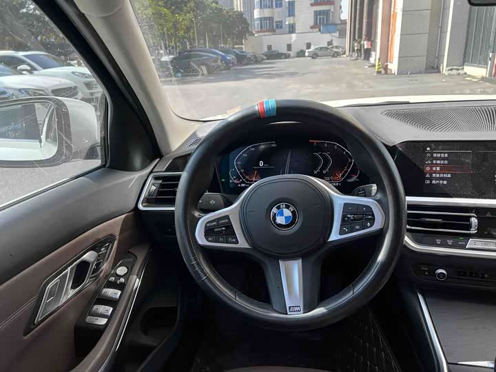 Фото 9 - BMW 3 Series