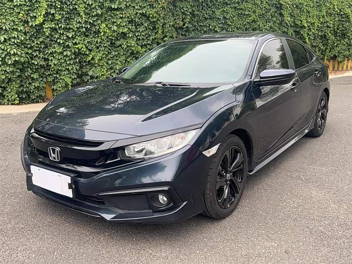 Фото 2 - Honda Civic