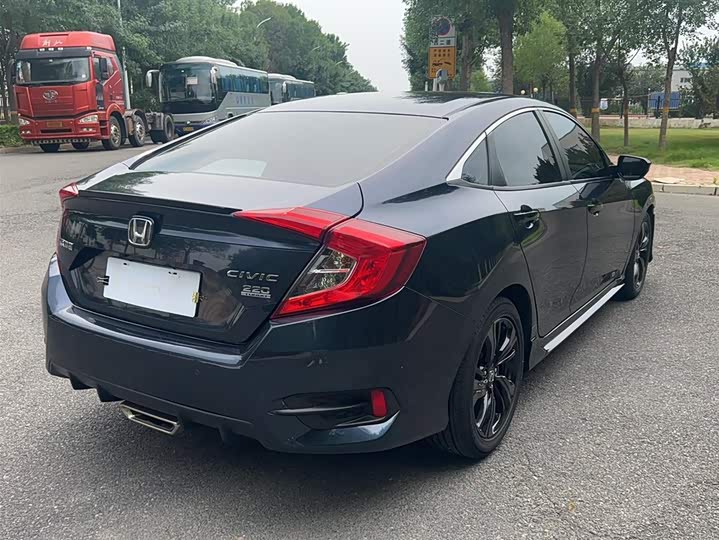 Фото 5 - Honda Civic