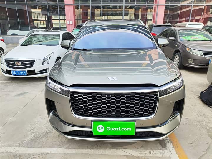 Фото 3 - LiXiang One