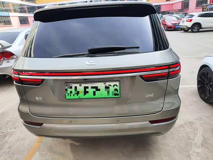 Фото 6 - LiXiang One