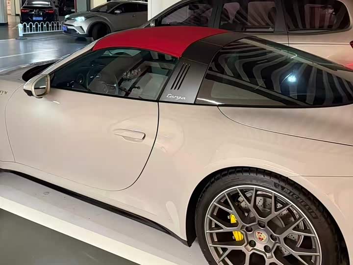 Фото 2 - Porsche 911