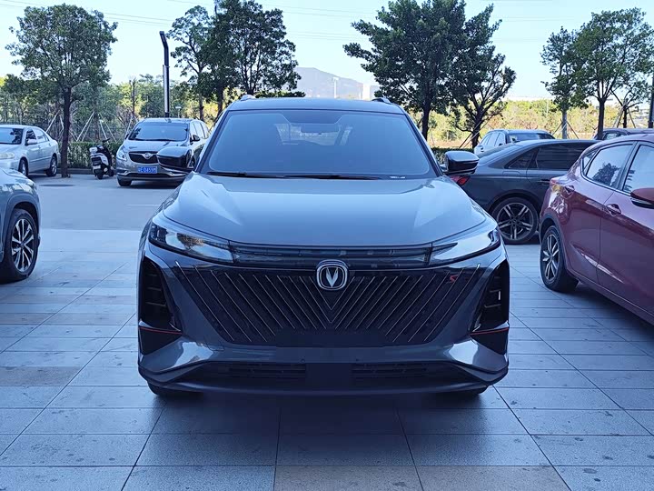 Фото 2 - Changan CS75 Plus